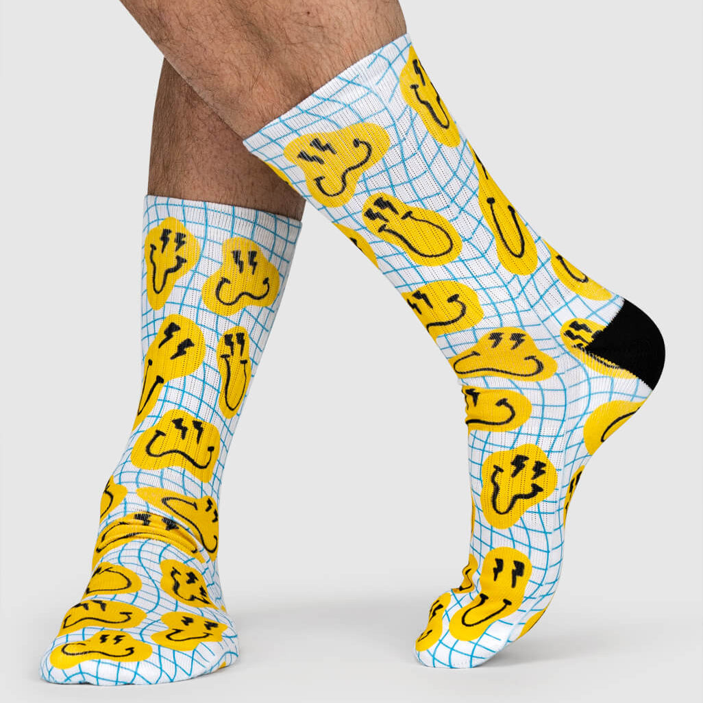 grid-smiley-crew-socks