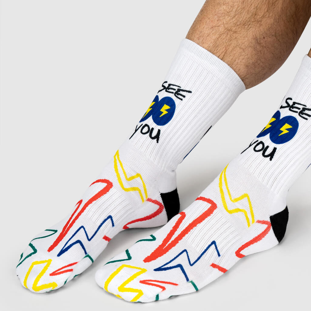 sitting-patter-text-crew-socks