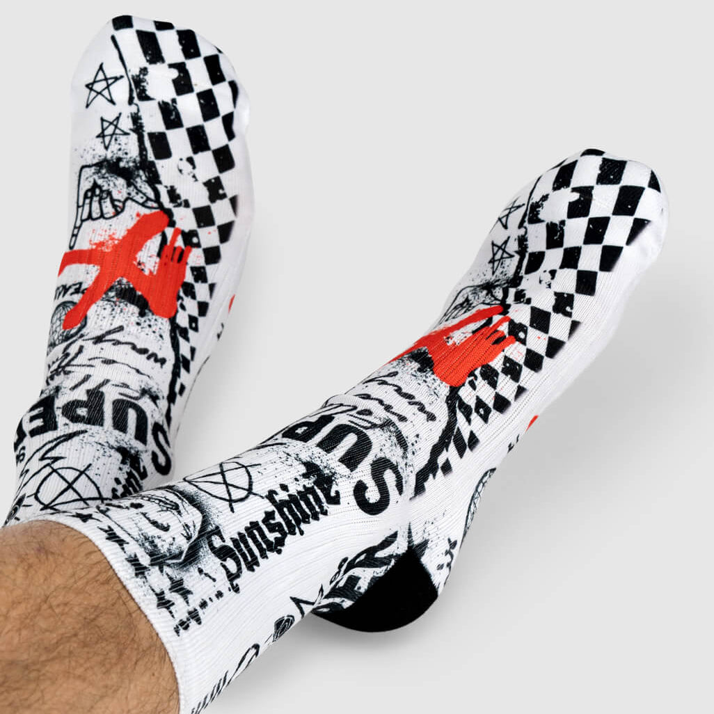 pattern-grunge-socks