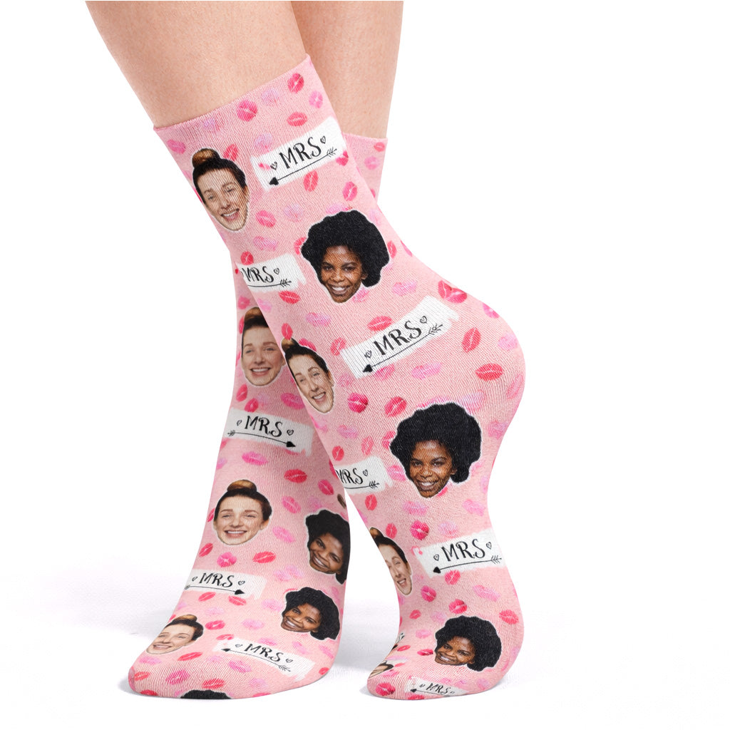 Mrs & Mrs Signs Socks