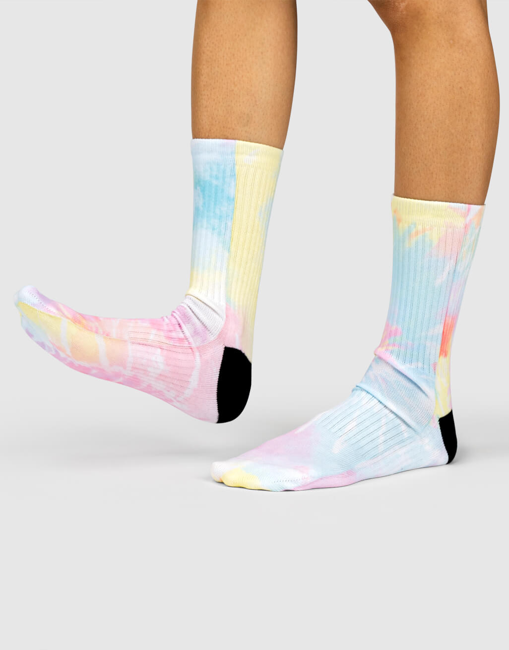 tie-dye-colour-pastel-socks
